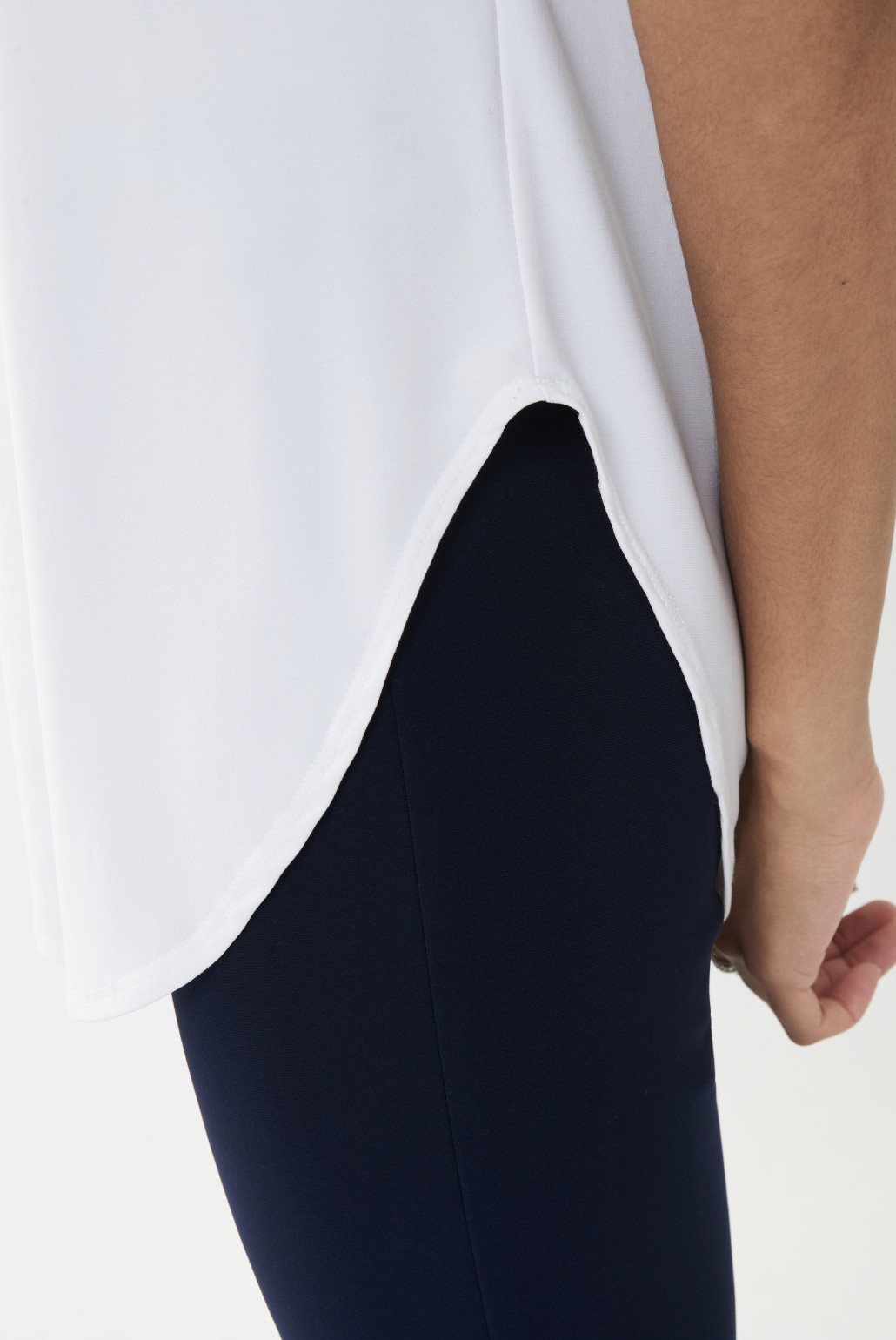 Classic T-Shirt - Various Colours - Image 4